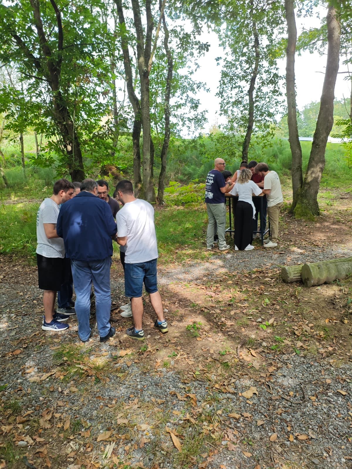Team building de ISTRAM al aire libre en Cowtainers